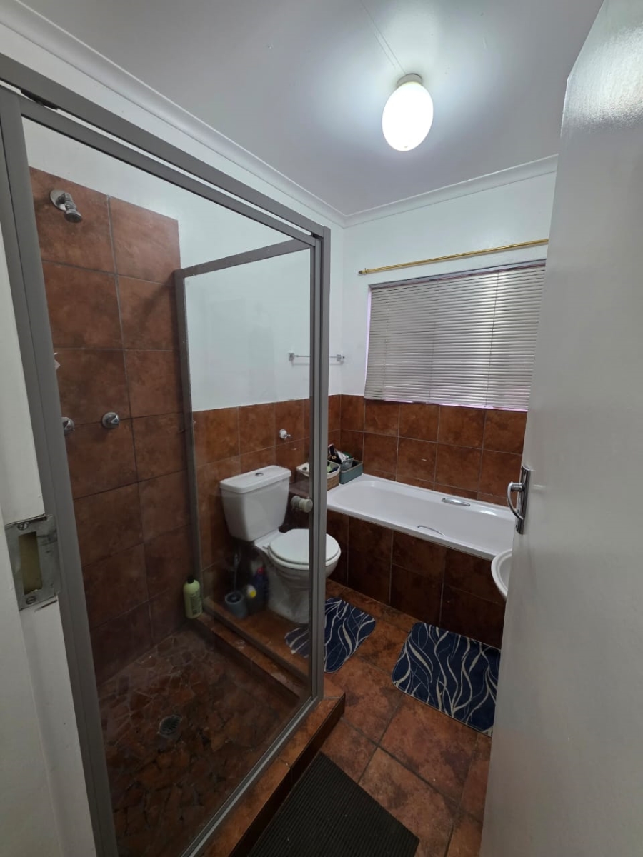 2 Bedroom Property for Sale in Vaalpark Free State